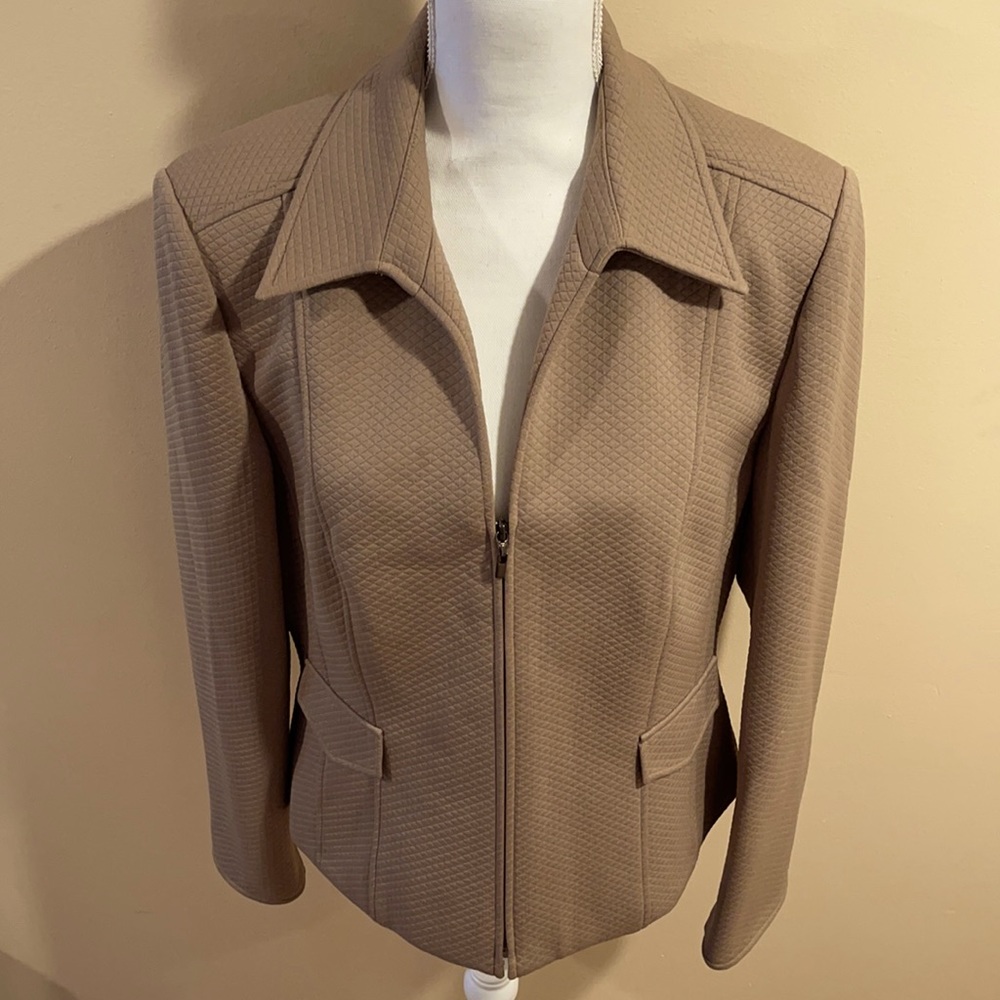 Talbots - Picture 1 of 7